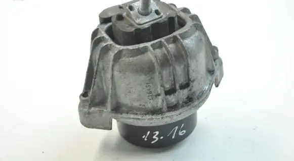 BMW X1 E84 Engine mount bracket 6773742