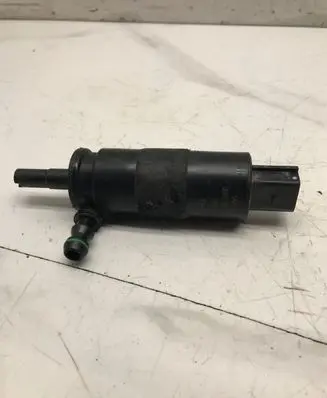 Audi A6 S6 C6 4F Headlight washer pump 3B7955681
