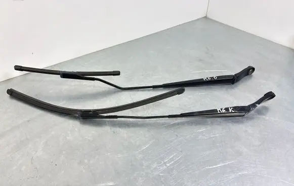 MG ZS Front wiper blade arm 10322679