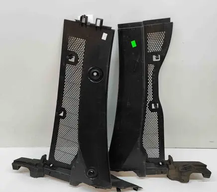 Opel Mokka B Wiper trim 9824416180 9824416280