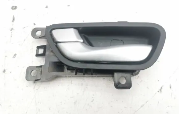 Hyundai Santa Fe Rear door interior handle 826102W000