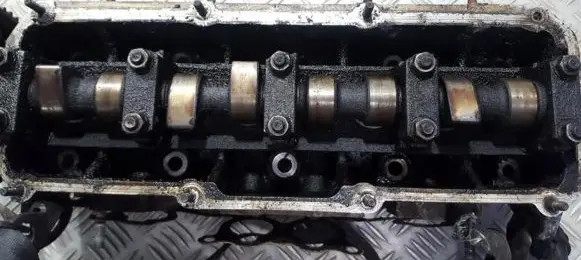 Volkswagen PASSAT B5 Camshaft 