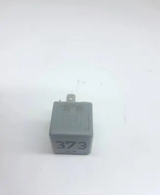 Audi A6 S6 C5 4B Horn buzzer relay 8D0951253A V23134B52X301