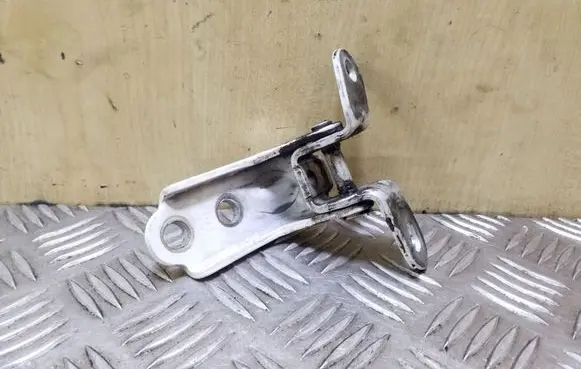 Hyundai i40 Rear door lower hinge