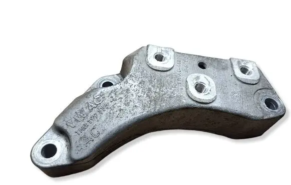 Skoda Octavia Mk2 (1Z) Gearbox mounting bracket 1K0199117