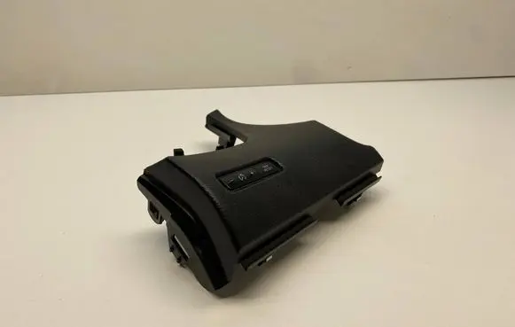 Nissan X-Trail T32 Panel trim 684105HA0A
