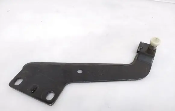 Seat Alhambra (Mk2) Sliding door upper roller guide/hinge 7N0843436D