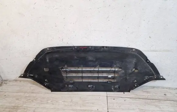Ferrari California F149 Engine splash shield/under tray 82333900