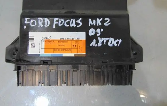 Ford Focus Comfort/convenience module 8M5T-19G481-AE