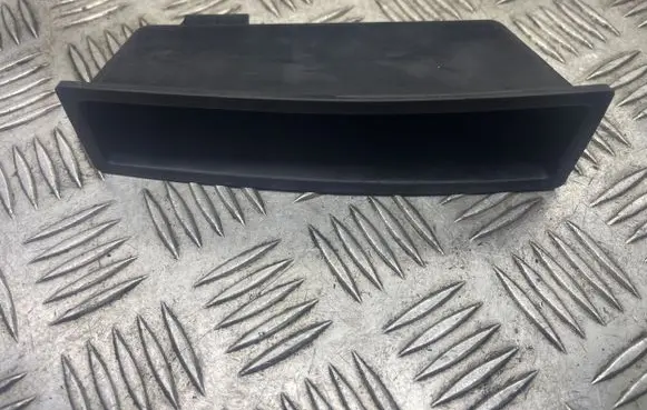Chrysler 300 - 300C Dashboard storage box/compartment 1090440C