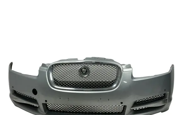 Jaguar XF X250 Front bumper 8X2317C831