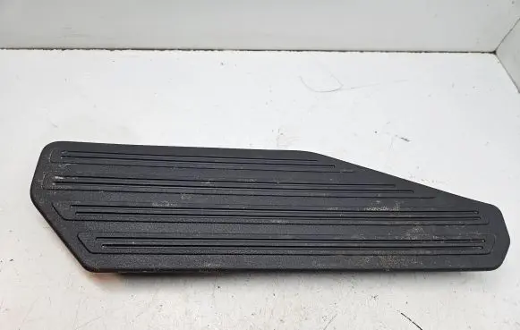 Volkswagen Amarok Rear sill trim cover 2H7864677