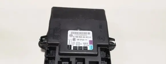 Mercedes-Benz A W169 Door control unit/module A1698204426