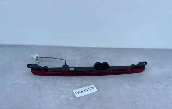 Mercedes-Benz GLA W156 Third/center stoplight A1569069600
