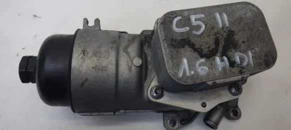 Citroen C5 Oil filter mounting bracket