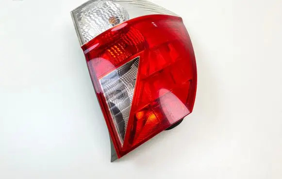 Honda FR-V Rear/tail lights
