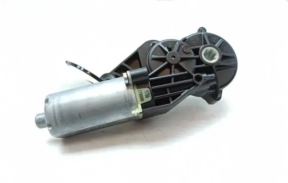 Mercedes-Benz E W212 Seat adjustment motor 0390203367 825843714