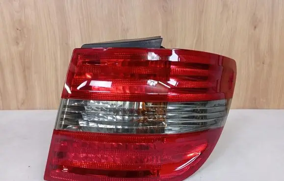 Rear/tail lights