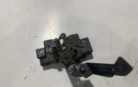 Mazda 3 I Engine bonnet/hood lock/catch