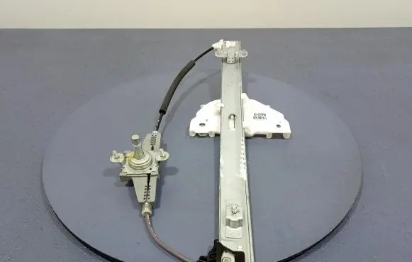 Rear door window regulator with motor