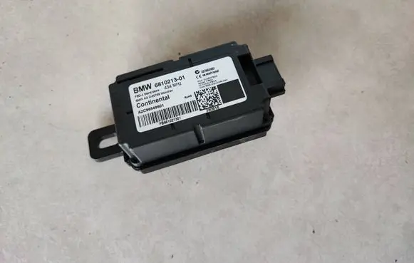 BMW 7 G11 G12 Keyless system antenna 6810213