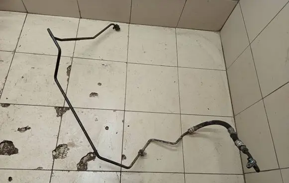 Volvo V70 Power steering hose/pipe/line 30645992