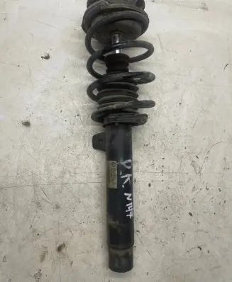 BMW X1 E84 Front shock absorber with coil spring 6789853 824904006017 E84V029BX