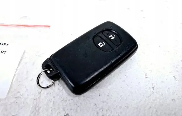 Toyota Verso Ignition key/card 