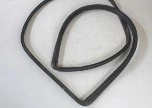 BMW 3 E46 Rubber seal sliding door window/glass 