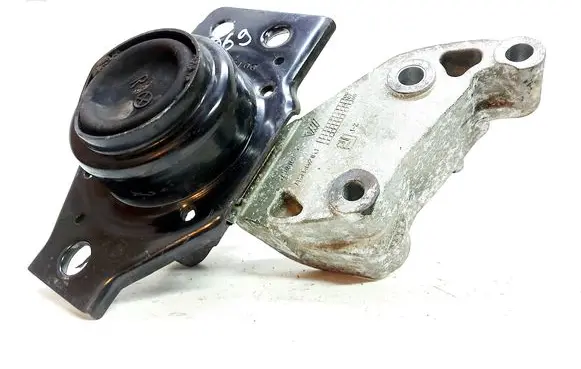 Nissan Qashqai Engine mount bracket 11210JD700