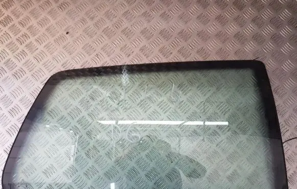 Volkswagen Golf IV Rear side window