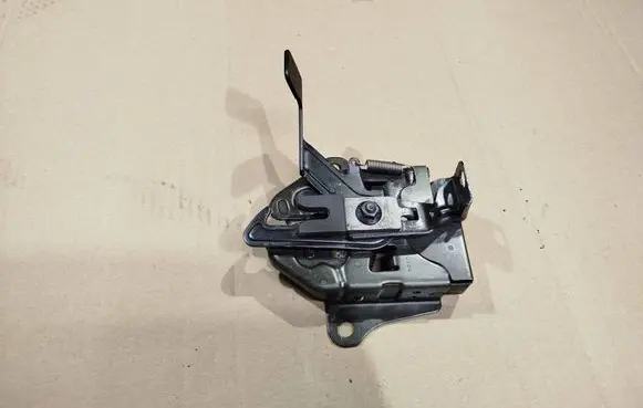Mazda MX-5 NB Miata Engine bonnet/hood lock/catch NA0156620A NA0156620