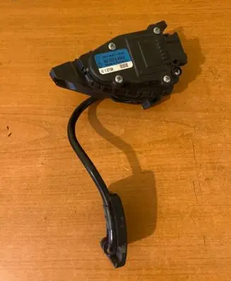 Renault Master II Accelerator throttle pedal 6PV00811906 8200724063