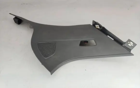 Mercedes-Benz GLC C253 (D)pillar trim (top) A2536901925