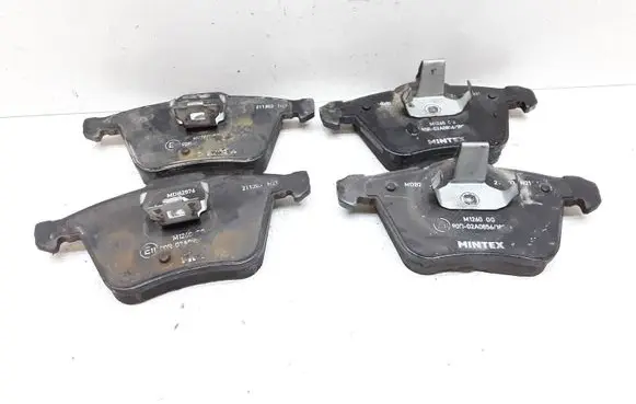 Volvo XC90 Brake pads (front) 