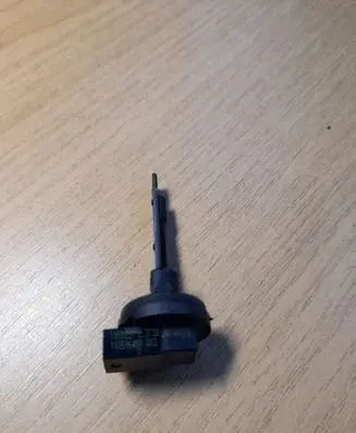 Opel Zafira B Oil temperature sensor 100323