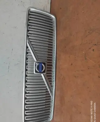 Volvo S80 Front bumper upper radiator grill 9154736