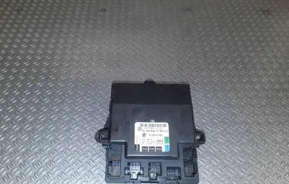 Mercedes-Benz B W245 Door control unit/module A1698201185