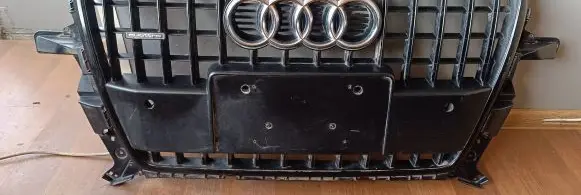 Audi Q5 SQ5 Front bumper upper radiator grill 8R0853651AB 8R0853651B