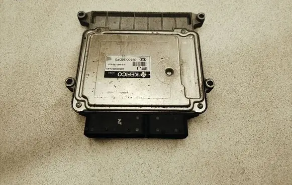 KIA Rio Engine control unit/module 3910026DF0 9030930914A5 GJB646CFS7500