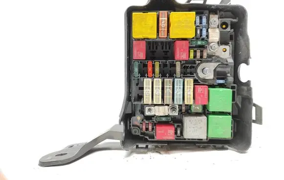 Peugeot 208 Fuse box set 1507110822 4530673