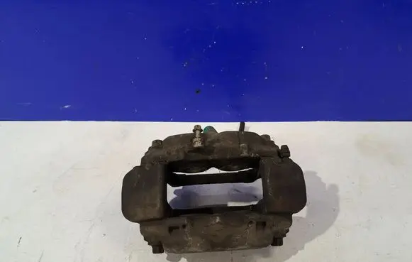 Mercedes-Benz CLS C219 Front brake caliper 