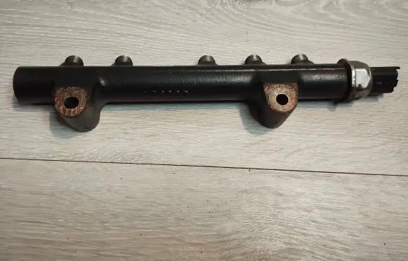 Peugeot Partner Fuel main line pipe 94675G01 R9144Z290B