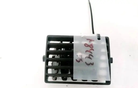 Ford Focus Dash center air vent grill