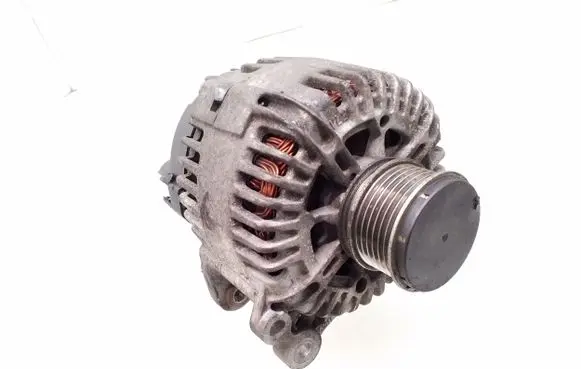 Volkswagen Tiguan Generator/alternator 06F903023C 2603395 F55347001