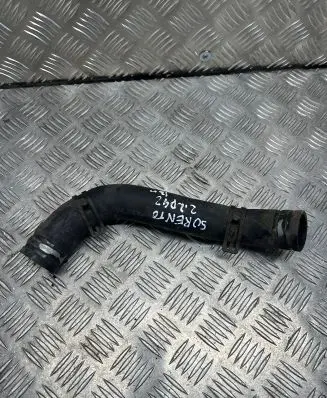Coolant pipe/hose