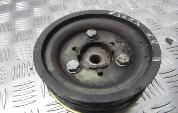 Citroen Xsara Crankshaft pulley 9630873580