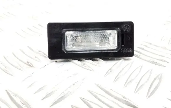 Skoda Superb B6 (3T) Number plate light 8T0943021