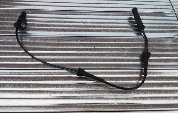 BMW 4 G22 G23 G24 G26 ABS rear brake sensor 6894815
