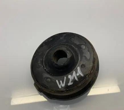 Mercedes-Benz E W211 Rear coil spring rubber mount A2113250184 2113250184
